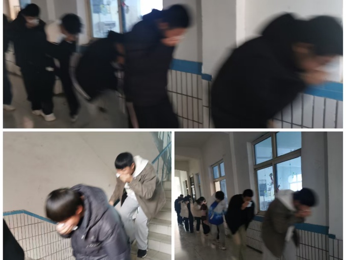 弯腰拼图_副本.jpg