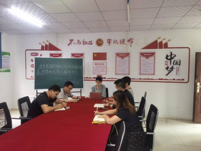 图1修图后_副本.jpg