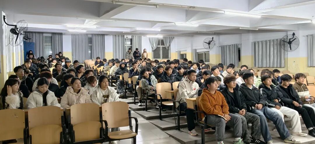 微信图片_2025-10-21_224239_953.jpg